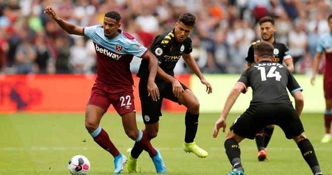 亚冠生死战！布里兰魔鬼主场锁出线，江原FC客场死磕求生机（亚冠决战夜：布里兰主场冲击出线，江原FC客场背水一战）