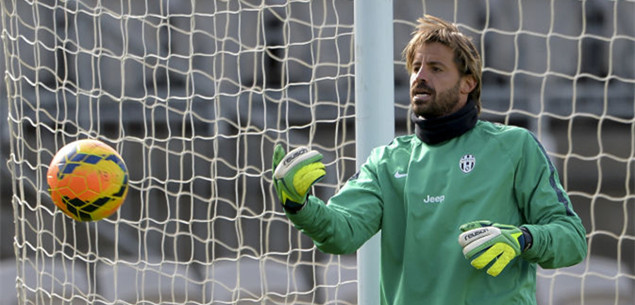 库里本赛季对开拓者3战全负，场均轰40.3分&命中率近6成（库里本季对阵开拓者三战皆墨，场均40.3分、投篮命中率接近60%）