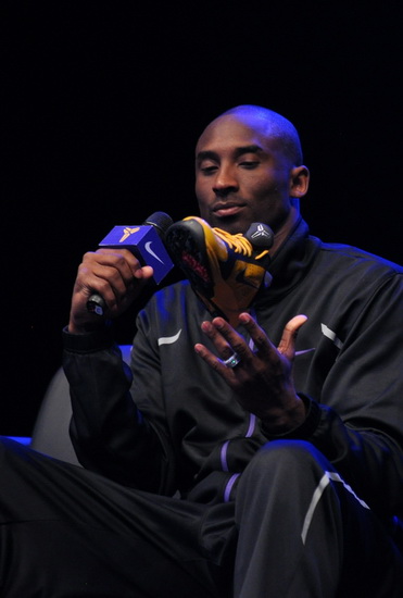 我又拥有新球衣啦！葡萄牙2026世界杯特别款球衣...（入手新战袍：葡萄牙2026世界杯特别版球衣）