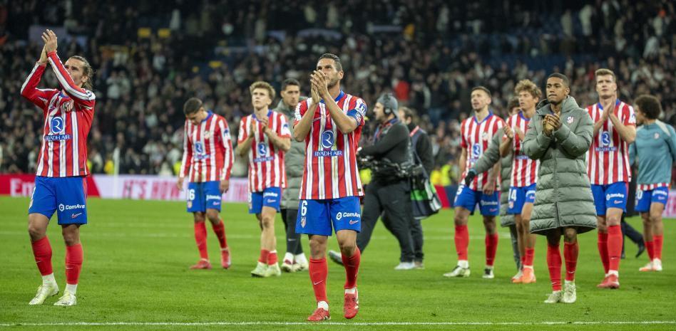 拓媒：杨瀚森面对艰难的对位但从未退缩，这对他算是一种胜利（拓媒：直面强硬对位，杨瀚森从不退让，这已是他的胜利）