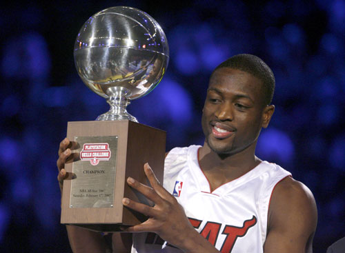 篮球NBA大交易流言四起，多队积极运作（NBA大交易传闻升温，多队密集运作）