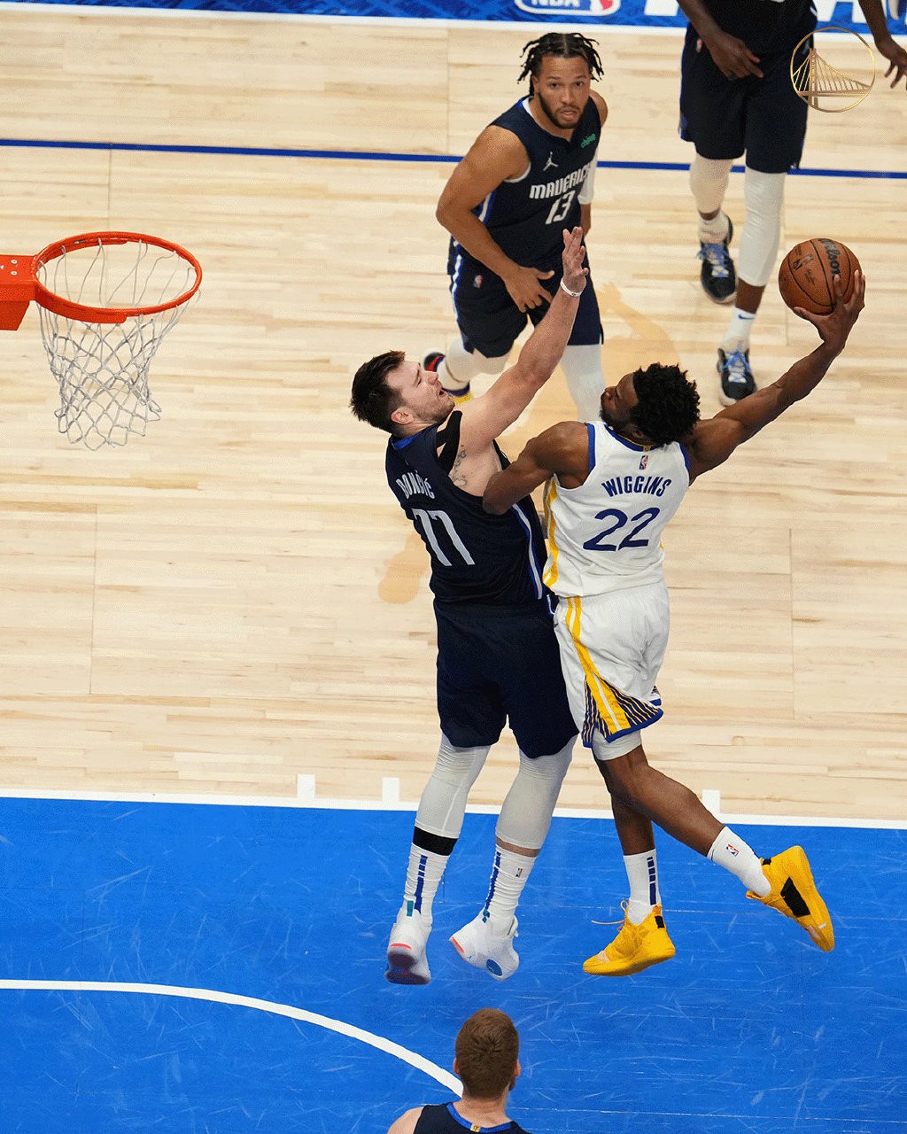 中超赛程更新：关注榜首之争,（中超赛程调整：焦点锁定榜首之争）