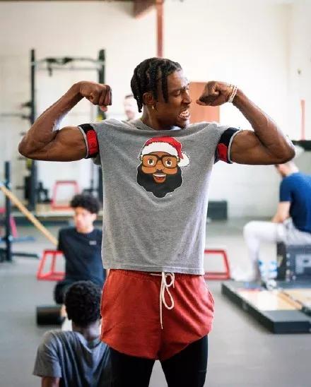 杨铭锐：对手表现得很好；自己的进球要感谢所有队友的努力（杨铭锐：对手发挥出色，我的进球离不开全队努力）