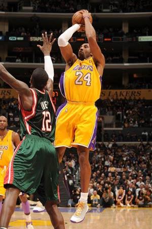 维尔茨父亲：儿子不后悔加盟利物浦，我们把名宿批评当耳边风（维尔茨父亲：儿子加盟利物浦无悔，我们对名宿的批评一笑置之）