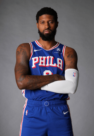 克罗地亚大名单：魔笛、格瓦领衔，科娃入选后又因伤退出（克罗地亚公布大名单：莫德里奇、格瓦迪奥尔领衔，科瓦契奇入围后因伤退队）