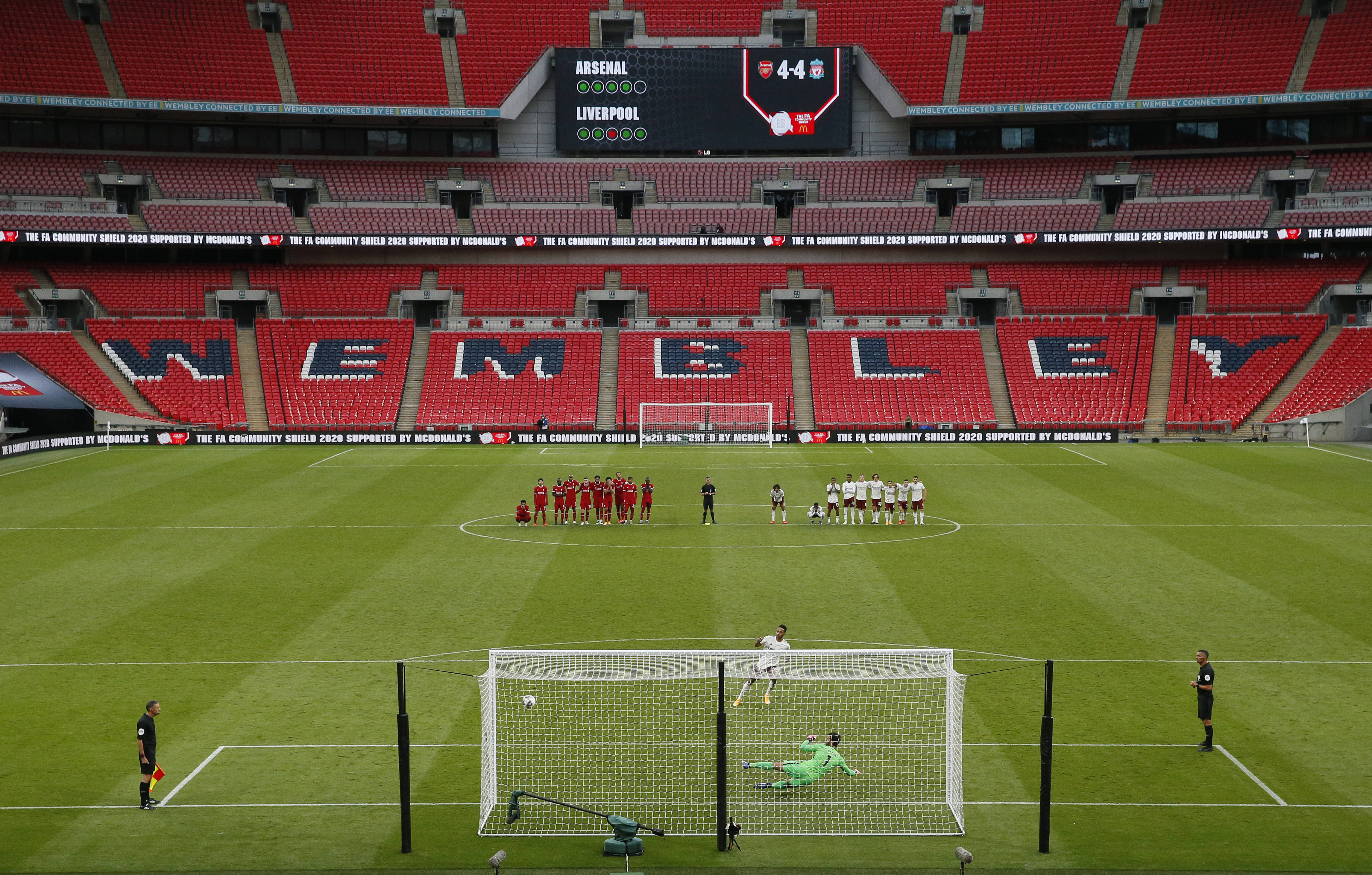 德天空：目前看施洛特贝克最可能不续约，皇马和拜仁讨论了他（德天空：施洛特贝克续约希望渺茫，皇马与拜仁已讨论其情况）